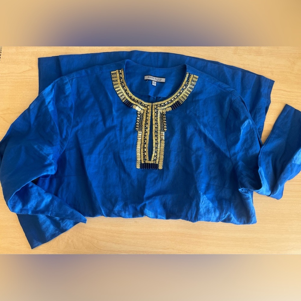 100% linen Anne Klein beaded top